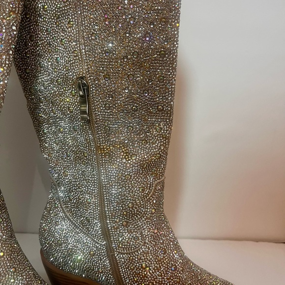 Rhinestone Cowgirl Boots Silver Sparkling Bedazzled Mid-Calf Size 7.5 or 8 - Picture 8 of 13